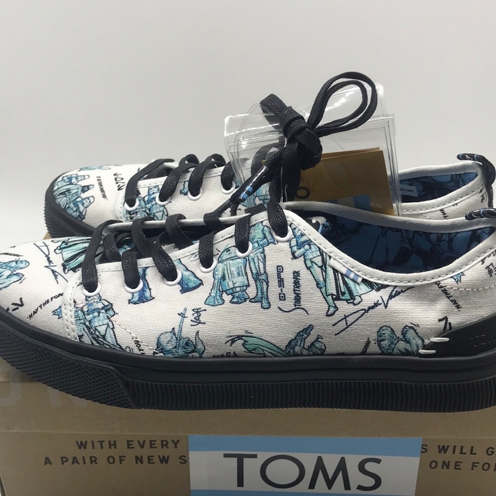 TOMS  WOMENŠ  STAR WARS  Shoes Size  6